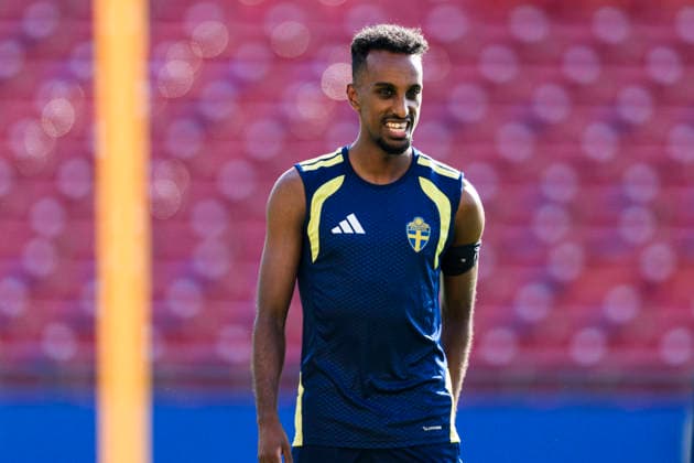 260624 Taha Ali of the Swedish national football team at a training session during day 14 of the FIFA World Cup, WM, Weltmeisterschaft, Fussball 2026 on June 24, 2026 in Dallas. Photo: Ludvig Thunman BILDBYRAN kod LT PA1256 fotboll football soccer fotball vm fotbolls-vm fotball-vm fotbolls-vm 2026 fifa world cup 2026 träning practice training sverige sweden sverige a day 14 bbeng *** 260624 Taha Ali of the Swedish national soccer team at a training session on Day 14 of the 2026 FIFA World Cup on June 24, 2026 in Dallas. Photo by Ludvig Thunman, BILDBYRAN. Code: LT PA1256. soccer, football, soccer World Cup, 2026 FIFA World Cup, training, Sweden, Sweden A, day 14 bbeng  Copyright: LUDVIGxTHUNMAN BB260624LT057