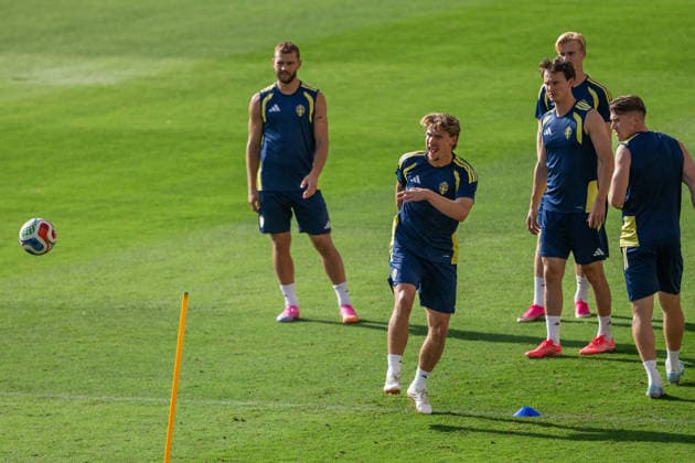 260624 Carl Starfelt of the Swedish national football team at a training session during day 14 of the FIFA World Cup, WM, Weltmeisterschaft, Fussball 2026 on June 24, 2026 in Dallas. Photo: Petter Arvidson BILDBYRAN kod PA PA1256 fotboll football soccer fotball vm fotbolls-vm fotball-vm fotbolls-vm 2026 fifa world cup 2026 träning practice training sverige sweden sverige a day 14 bbeng *** June 24, 2026: Carl Starfelt of the Swedish national soccer team at a training session on Day 14 of the 2026 FIFA World Cup on June 24, 2026 in Dallas. Photo by Petter Arvidson, BILDBYRAN. Code: PA PA1256. soccer, football, fotball, World Cup, FIFA World Cup 2026, training, Sweden, Sweden A, day 14 bbeng  Copyright: PETTERxARVIDSON BB260624PA105