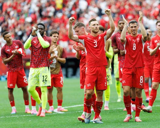June 24, 2026, Vancouver, British Columbia, Canada: Silvan Widmer 3 and Remo Freuler 8 of Switzerland applaud fans after the team s 2-1 victory in the FIFA World Cup, WM, Weltmeisterschaft, Fussball 2026 Group B match between Switzerland and Canada at BC Place Vancouver. World Cup 2026: Group B Switzerland 2:1 Canada  - ZUMAc132 20260624_fap_c132_007 Copyright: xAndrewxChinx
