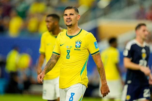 Bruno Guimaraes (Brazil) looks on during the FIFA World Cup, WM, Weltmeisterschaft, Fussball 2026 Group C match between Scotland and Brazil at Miami Stadium on June 24, 2026 in Miami, United States. (Photo by Alex Gottschalk DeFodi Images) - *** Bruno Guimaraes of Brazil watches as Scotland and Brazil face off in a Group C match of the 2026 FIFA World Cup at Miami Stadium on June 24, 2026, in Miami, United States. Photo by Alex Gottschalk, DeFodi Images