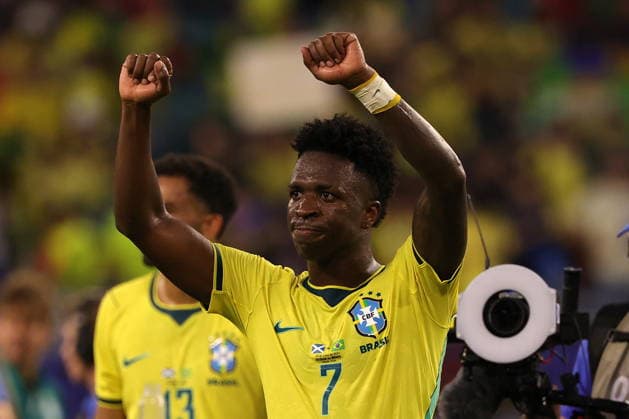 FIFA World Cup, WM, Weltmeisterschaft, Fussball 2026 - Group C - Scotland vs Brazil Vinicius Junior of Brail greets their supporters after winning the FIFA World Cup 2026 group stage match Scotland against Brazil, in Miami, Florida, USA, 24 June 2026. MIAMI United States  Copyright: xCRISTOBALxHERRERA-ULASHKEVICHx