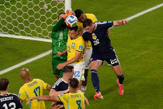 June 24, 2026, Miami Gardens, Florida, USA: Goalkeeper Alisson Becker (1) of Brazil makes a save during 2nd half of the World Cup Group C, Round 1 match between Brazil and Scotland at Miami Stadium. Brazil defeated Scotland 3-0. Miami Gardens USA - ZUMAd212 20260624_zsp_d212_036 Copyright: xRichardxDolex