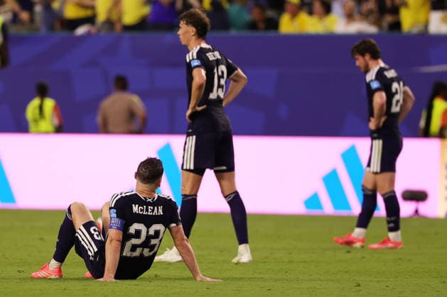 FIFA World Cup, WM, Weltmeisterschaft, Fussball 2026 - Group C - Scotland vs Brazil Players of Scotland look disappointed after losing the FIFA World Cup 2026 group stage match Scotland against Brazil, in Miami, Florida, USA, 24 June 2026. MIAMI United States  Copyright: xCRISTOBALxHERRERA-ULASHKEVICHx