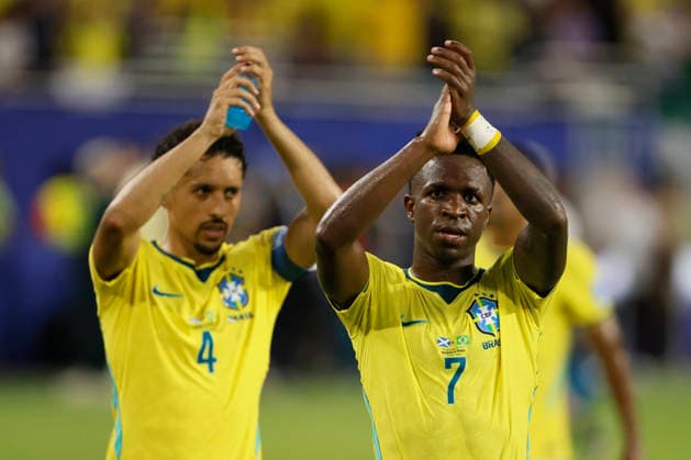 Scotland v Brazil: Group C - FIFA World Cup, WM, Weltmeisterschaft, Fussball 2026 Marquinhos and Vinicius Junior of Brazil applauds the fans after winning the FIFA World Cup 2026 Group C match between Scotland and Brazil at Miami Stadium on June 24, 2026 in Miami, United States. Miami Gardens Miami Stadium FL United States Copyright: xAllstarxPicturexLibraryxLtdx