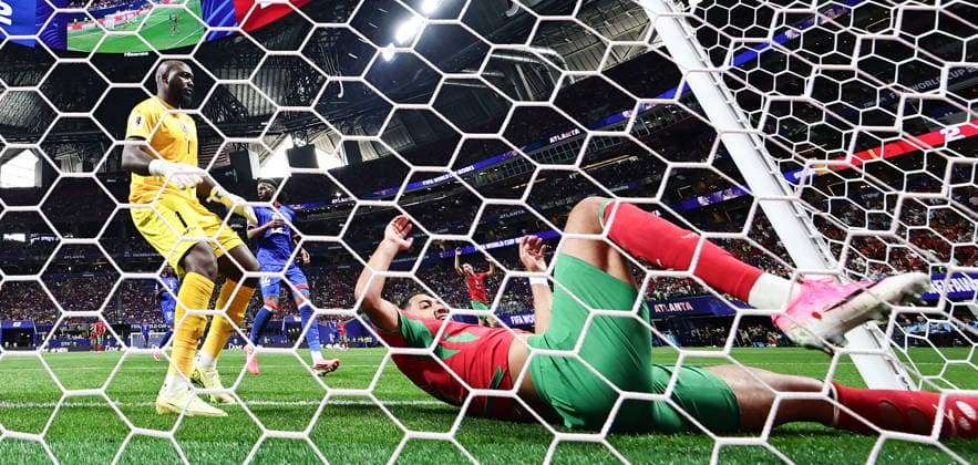 FIFA World Cup, WM, Weltmeisterschaft, Fussball 2026 - Group C - Morocco vs Haiti Ismael Saibari of Morocco falls into the goal net during the FIFA World Cup 2026 group stage match Morocco against Haiti, in Atlanta, Georgia, USA, 24 June 2026. ATLANTA United States  Copyright: xRONALDxWITTEKx