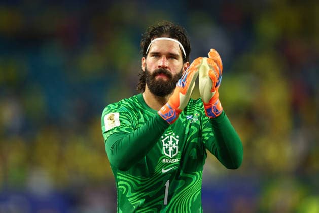 FIFA World Cup, WM, Weltmeisterschaft, Fussball 2026: Scotland v Brazil MIAMI, USA - 24th June 2026: Alisson Becker of Brazil acknowledges the fans after the FIFA World Cup 2026 Group C match between Scotland and Brazil at Miami Stadium Miami Miami Stadium United States of America Copyright: xCraigxMercerx xPeakxActionxPhotosx