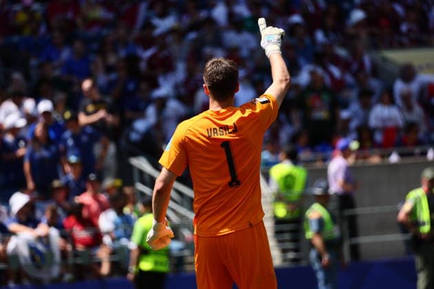 Bosnia and Herzegovina v Qatar - FIFA World Cup, WM, Weltmeisterschaft, Fussball 2026 - Group B SEATTLE, USA - JUNE 24: Nikola Vasilj of Bosnia and Herzegovina gestures after the 2026 FIFA World Cup First Stage Group B match between Bosnia and Herzegovina and Qatar at Lumen Field (Seattle Stadium) in Seattle, Washington, United States on June 24, 2026. Samah Zidan Anadolu Washington United States. Editorial use only. Please get in touch for any other usage.  Copyright: x2026xAnadoluxSamahxZidanx