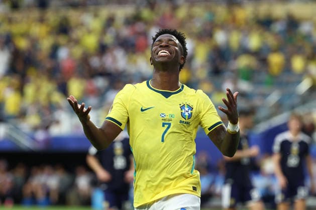MIAMI GARDENS, FL - JUNE 24: Brazil forward Vinicius Junior (7) reacts afetr a missed scoring chance in the first half during the FIFA World Cup, WM, Weltmeisterschaft, Fussball 2026 Group C match between Scotland and Brazil on Wednesday, June 24, 2026 at Miami Stadium in Miami Gardens, FL (Photo by Peter Joneleit Icon Sportswire) SOCCER: JUN 24 FIFA World Cup 26 Group C - Scotland vs Brazil EDITORIAL USE ONLY Icon260624012