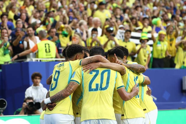 MIAMI GARDENS, FL - JUNE 24: Brazil player huddle after a goal in the first half during the FIFA World Cup, WM, Weltmeisterschaft, Fussball 2026 Group C match between Scotland and Brazil on Wednesday, June 24, 2026 at Miami Stadium in Miami Gardens, FL (Photo by Peter Joneleit Icon Sportswire) SOCCER: JUN 24 FIFA World Cup 26 Group C - Scotland vs Brazil EDITORIAL USE ONLY Icon260624024