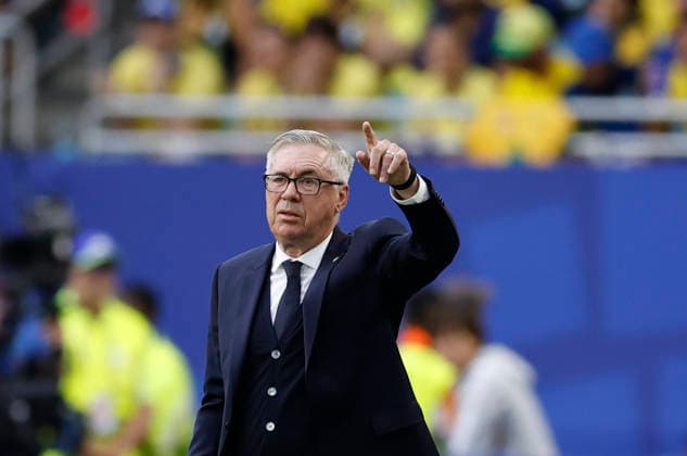 Brazil national team, Nationalteam coach Carlo Ancelotti reacts during a 2026 FIFA World Cup, WM, Weltmeisterschaft, Fussball Group C match between Scotland and Brazil at Hard Rock Stadium in Miami, United States, 24 June 2026. FIFA World Cup 2026 - Group C - Scotland vs. Brazil !ACHTUNG: NUR REDAKTIONELLE NUTZUNG!  Copyright: xAlbertoxEstevezx AMDEP7220 20260625-55020700060_1