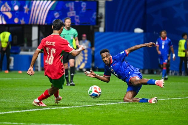 ATLANTA, GA - JUNE 24: Gessime Yassine 16 of Morocco shoots and scores during the FIFA World Cup, WM, Weltmeisterschaft, Fussball 2026 Group C match between Morocco and Haiti on June 24th, 2026 at Atlanta Stadium in Atlanta, GA. (Photo by Rich von Biberstein Icon Sportswire) SOCCER: JUN 24 FIFA World Cup 26 Group C - Morocco vs Haiti EDITORIAL USE ONLY Icon260624022