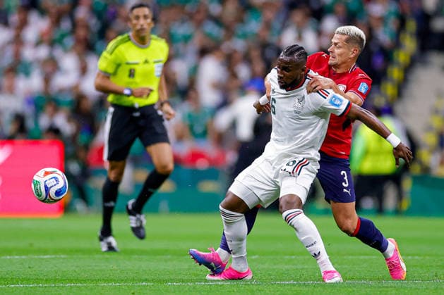 FIFA World Cup, WM, Weltmeisterschaft, Fussball 2026 CZECHIA VS MEXICO FIFA WORLD CUP 2026 CZECHIA VS MEXICO CZECHIA VS MEXICO 24062026 MEXICO CITY, MEXICO Action photo of Julian Quinones (16) of Mexico and Tomas Holes (3) of Czechia, during Group A game of the FIFA World Cup 2026, held at the Estadio Ciudad de Mexico of Mexico City. Foto de accion de Julian Quinones (16) de Mexico y Tomas Holes (3) de Chequia, durante juego del Grupo A de la Copa del Mundo 2026 de la FIFA, celebrado en el Estadio Ciudad de MÃ xico de la Ciudad de MÃ xico. PHOTO BY IMAGENSHOP AGENCIA FOTOGRAFICA MEXICO CITY MEXICO CITY MEXICO *** FIFA WORLD CUP 2026 CZECHIA VS MEXICO FIFA WORLD CUP 2026 CZECHIA VS MEXICO CZECHIA VS MEXICO 06 24 2026 MEXICO CITY, MEXICO Action photo of Julian Quinones (No. 16) of Mexico and Tomas Holes (No. 3) of Czechia during a Group A match of the 2026 FIFA World Cup, held at the Estadio Ciudad de México in Mexico City Action photo of Julian Quinones (No. 16) of Mexico and Tomas Holes (No. 3) of Czechia, during a Group A match of the 2026 FIFA World Cup, held at the Estadio Ciudad de México in Mexico City. PHOTO BY IMAGENSHOP PHOTO AGENCY MEXICO CITY MEXICO CITY MEXICO Copyright: xYOALIxMARTINEZx