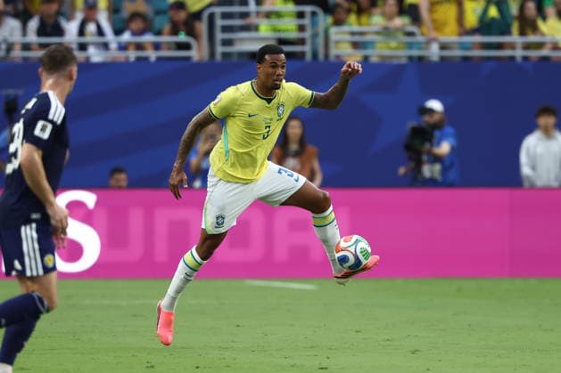 MIAMI GARDENS, FL - JUNE 24: Brazil defender Gabriel (3) collects a pass in the first half during the FIFA World Cup, WM, Weltmeisterschaft, Fussball 2026 Group C match between Scotland and Brazil on Wednesday, June 24, 2026 at Miami Stadium in Miami Gardens, FL (Photo by Peter Joneleit Icon Sportswire) SOCCER: JUN 24 FIFA World Cup 26 Group C - Scotland vs Brazil EDITORIAL USE ONLY Icon260624084