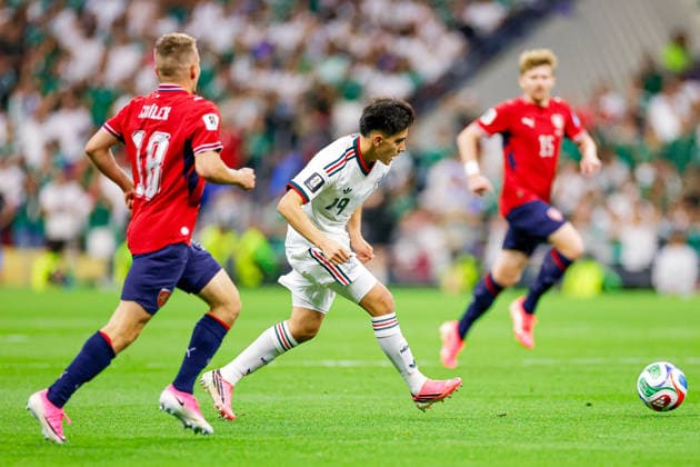 FIFA World Cup, WM, Weltmeisterschaft, Fussball 2026 CZECHIA VS MEXICO FIFA WORLD CUP 2026 CZECHIA VS MEXICO CZECHIA VS MEXICO 24062026 MEXICO CITY, MEXICO Action photo of Gilberto Mora (19) of Mexico, during Group A game of the FIFA World Cup 2026, held at the Estadio Ciudad de Mexico of Mexico City. Foto de accion de Gilberto Mora (19) de Mexico, durante juego del Grupo A de la Copa del Mundo 2026 de la FIFA, celebrado en el Estadio Ciudad de MÃ xico de la Ciudad de MÃ xico. PHOTO BY IMAGENSHOP AGENCIA FOTOGRAFICA MEXICO CITY MEXICO CITY MEXICO *** FIFA WORLD CUP 2026 CZECHIA VS MEXICO FIFA WORLD CUP 2026 CZECHIA VS MEXICO CZECHIA VS MEXICO 06 24 2026 MEXICO CITY, MEXICO Action photo of Gilberto Mora (No. 19) of Mexico during a Group A match of the 2026 FIFA World Cup, held at the Estadio Ciudad de México in Mexico City Action photo of Gilberto Mora (No. 19) of Mexico, during a Group A match of the 2026 FIFA World Cup, held at the Estadio Ciudad de México in Mexico City PHOTO BY IMAGENSHOP PHOTO AGENCY MEXICO CITY MEXICO CITY MEXICO Copyright: xYOALIxMARTINEZx