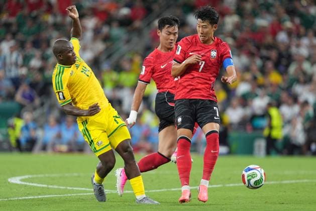 South Africa v South Korea - FIFA World Cup, WM, Weltmeisterschaft, Fussball 2026 - Group A MONTERREY, MEXICO - JUNE 24: Son Heung-min (7) of South Korea in action during the 2026 FIFA World Cup First Stage Group A match between South Africa and South Korea at Estadio BBVA (Monterrey Stadium) in Monterrey, Mexico on June 24, 2026. Juancho Torres Anadolu Nuevo Leon Mexico. Editorial use only. Please get in touch for any other usage.  Copyright: x2026xAnadoluxJuanchoxTorresx