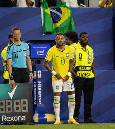 Neymar of Brazil prepares to enter the field during a FIFA Men’s World Cup 2026 Group Stage football match between Scotland and Brazil at Miami Stadium, in Miami Gardens on June 24th 2026 (Photo by Ricardo Nogueira SPP)  Copyright: xRicardoxNogueira SPPx Sportspressphoto_SPR176075