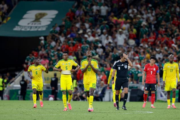 June 24, 2026, Guadalupe, Nuevo Leon, Mexico: S. Sithole (C) of South Africa celebrates a goal against Korea Republic, during the match between South Africa and Korea Republic for the 3rd round of the group A of the FIFA World Cup, WM, Weltmeisterschaft, Fussball 2026, at Monterrey Stadium. Guadalupe Mexico - ZUMAo125 20260624_zip_o125_021 Copyright: xAntonioxOjedax