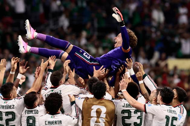 FIFA World Cup, WM, Weltmeisterschaft, Fussball 2026 - Group A - Czech Republic vs Mexico Guillermo Ochoa (above) of Mexico celebrates a goal during the FIFA World Cup 2026 group stage match Czech Republic against Mexico in Mexico City, Mexico, 24 June 2026. MEXICO CITY Mexico  Copyright: xJOSExMENDEZx