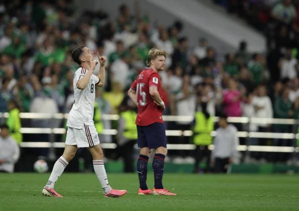 Czechia v Mexico - FIFA World Cup, WM, Weltmeisterschaft, Fussball 2026 - Group A MEXICO CITY, MEXICO - JUNE 24: Alvaro Fidalgo (8) of Mexico celebrates after scoring a goal during 2026 FIFA World Cup First Stage Group A match between Czechia and Mexico at Estadio Azteca (Mexico Stadium) in Mexico City, Mexico on June 24, 2026. Luciano Gonzalez Anadolu Mexico City Mexico. Editorial use only. Please get in touch for any other usage.  Copyright: x2026xAnadoluxLucianoxGonzalezx