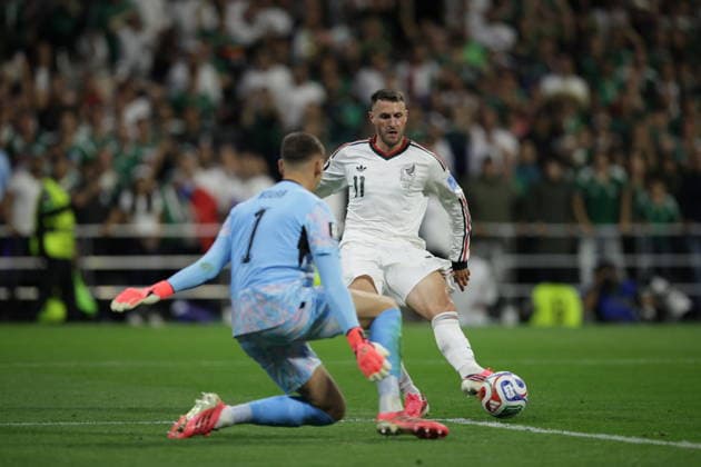 Czechia v Mexico - FIFA World Cup, WM, Weltmeisterschaft, Fussball 2026 - Group A MEXICO CITY, MEXICO - JUNE 24: Santiago Gimenez (11) of Mexico in action during 2026 FIFA World Cup First Stage Group A match between Czechia and Mexico at Estadio Azteca (Mexico Stadium) in Mexico City, Mexico on June 24, 2026. Luciano Gonzalez Anadolu Mexico City Mexico. Editorial use only. Please get in touch for any other usage.  Copyright: x2026xAnadoluxLucianoxGonzalezx