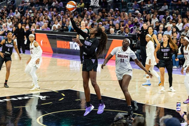 SAN FRANCISCO, CA - JUNE 24: Laeticia Amihere 3 of the Golden State Valkyries scores during a game against the Atlanta Dream on June 24, 2026 at Chase Center in San Francisco, CA. (Photo by Matthew Huang Icon Sportswire) WNBA, Basketball Damen, USA JUN 24 Atlanta Dream at Golden State Valkyries EDITORIAL USE ONLY Icon260624135