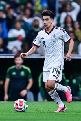Gilberto Mora of Mexico runs with the ball during a FIFA Men’s World Cup 2026 Group Stage football match between Czechia and Mexico at Mexico City Stadium, in Mexico City on June 24th 2026 (Photo by Nayra Halm SPP)  Copyright: xNayraxHalm SPPx Sportspressphoto_SPR176116
