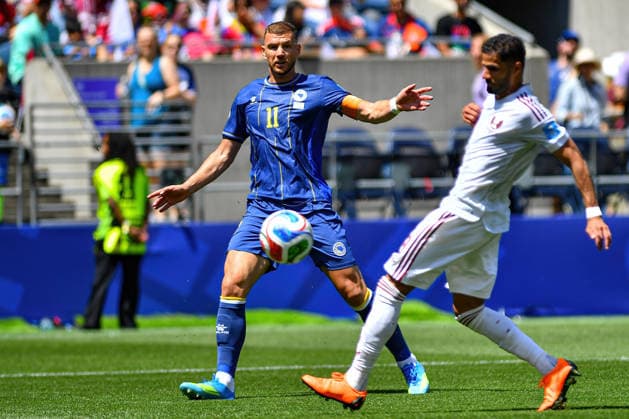 June 24, 2026: Bosnia and Herzegovina forward Edin DAÂ¾eko (11) during the FIFA World Cup, WM, Weltmeisterschaft, Fussball match between Bosnia - Herzegovina and Qatar in Seattle, WA.Bosnia - Herzegovina defeated Qatar 3-1. CSM FIFA World Cup 2026: JUN 24 Bosnia - Herzegovina Vs Qatar  - ZUMAc04_ 20260624_zma_c04_054 Copyright: xStevexFaberx