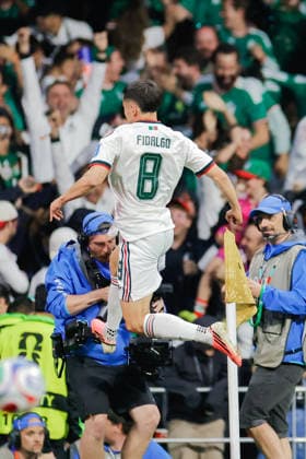 FIFA World Cup, WM, Weltmeisterschaft, Fussball 2026 CZECHIA VS MEXICO FIFA WORLD CUP 2026 CZECHIA VS MEXICO CZECHIA VS MEXICO 24062026 MEXICO CITY, MEXICO Action photo of Alvaro Fidalgo (8) of Mexico celebrating a goal, during Group A game of the FIFA World Cup 2026, held at the Estadio Ciudad de Mexico of Mexico City. Foto de accion de Alvaro Fidalgo (8) de Mexico, celebrando un gol durante juego del Grupo A de la Copa del Mundo 2026 de la FIFA, celebrado en el Estadio Ciudad de MÃ xico de la Ciudad de MÃ xico. PHOTO BY IMAGENSHOP AGENCIA FOTOGRAFICA MEXICO CITY MEXICO CITY MEXICO *** FIFA WORLD CUP 2026 CZECHIA VS MEXICO FIFA WORLD CUP 2026 CZECHIA VS MEXICO CZECHIA VS MEXICO 06 24 2026 MEXICO CITY, MEXICO Action photo of Alvaro Fidalgo (No. 8) of Mexico celebrating a goal during a Group A match of the 2026 FIFA World Cup, held at the Estadio Ciudad de México in Mexico City Action photo of Alvaro Fidalgo (No. 8) of Mexico, celebrating a goal during a Group A match of the 2026 FIFA World Cup, held at the Estadio Ciudad de México in Mexico City. PHOTO BY IMAGENSHOP PHOTO AGENCY MEXICO CITY MEXICO CITY MEXICO Copyright: xIMAGENSHOPxAGENCIAxFOTOGRAFICAx