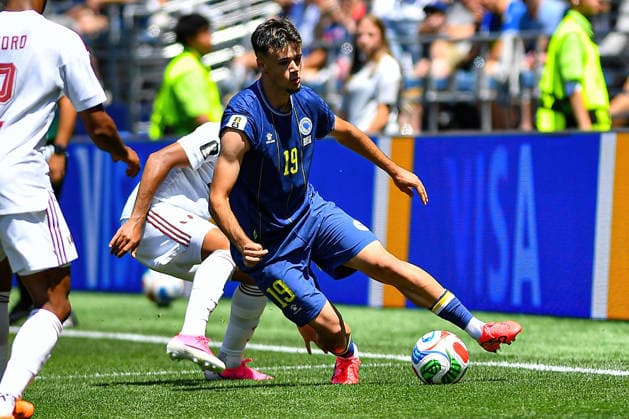 June 24, 2026: Bosnia and Herzegovina forward Kerim AlajbegoviÄ¡ (19) handles the ball in the first half during the FIFA World Cup, WM, Weltmeisterschaft, Fussball match between Bosnia - Herzegovina and Qatar in Seattle, WA.Bosnia - Herzegovina defeated Qatar 3-1. CSM FIFA World Cup 2026: JUN 24 Bosnia - Herzegovina Vs Qatar  - ZUMAc04_ 20260624_zma_c04_059 Copyright: xStevexFaberx