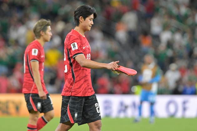 FIFA World Cup, WM, Weltmeisterschaft, Fussball 2026 - Group A - South Africa vs South Korea Seol Young-woo (R) South Korea reacts after the FIFA World Cup 2026 group stage match South Africa against South Korea in Monterrey, Mexico, 24 June 2026. Monterrey Mexico  Copyright: xMIGUELxSIERRAx