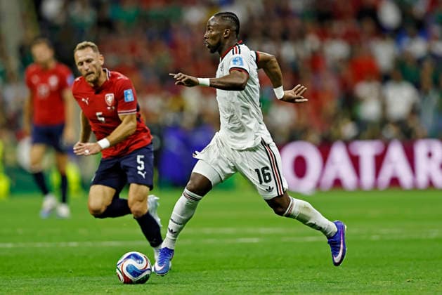 June 24, 2026, Mexico City, Mexico City, Mexico: Julian Quinones of Mexico runs with the ball during the match between Mexico and Czech Republic for the 3st round of the group A of the FIFA World Cup, WM, Weltmeisterschaft, Fussball 2026, at Mexico City Stadium, in Mexico City, Mexico on June 24. 2026. Photo: DiaEsportivo FIFA World Cup 2026, Mexico Vs Czech Republic, Mexico City, Mexico  - ZUMAh208 20260624_zsp_h208_046 Copyright: xHeulerxAndreyx
