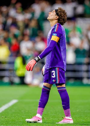 FIFA World Cup, WM, Weltmeisterschaft, Fussball 2026 CZECHIA VS MEXICO FIFA WORLD CUP 2026 CZECHIA VS MEXICO CZECHIA VS MEXICO 24062026 MEXICO CITY, MEXICO Action photo of Guillermo Ochoa (No.13) of Mexico, during Group A game of the FIFA World Cup 2026, held at the Estadio Ciudad de Mexico of Mexico City. Foto de accion de Guillermo Ochoa (No.13) de Mexico, durante juego del Grupo A de la Copa del Mundo 2026 de la FIFA, celebrado en el Estadio Ciudad de MÃ xico de la Ciudad de MÃ xico. PHOTO BY IMAGENSHOP AGENCIA FOTOGRAFICA MEXICO CITY MEXICO CITY MEXICO *** FIFA WORLD CUP 2026 CZECHIA VS MEXICO FIFA WORLD CUP 2026 CZECHIA VS MEXICO CZECHIA VS MEXICO 06 24 2026 MEXICO CITY, MEXICO Action photo of Guillermo Ochoa, No. 13 of Mexico, during a Group A match of the 2026 FIFA World Cup, held at the Estadio Ciudad de México in Mexico City Action photo of Guillermo Ochoa, No. 13 of Mexico, during a Group A match of the 2026 FIFA World Cup, held at the Estadio Ciudad de México in Mexico City. PHOTO BY IMAGENSHOP PHOTO AGENCY MEXICO CITY MEXICO CITY MEXICO Copyright: xYOALIxMARTINEZx
