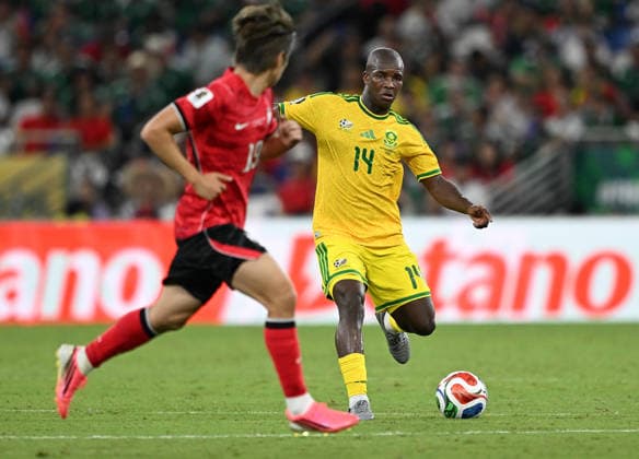 (260625) -- MONTERREY, June 25, 2026 -- Mbekezeli Mbokazi (R) of South Africa vies with Lee Kang-in of South Korea during a group A match between South Africa and South Korea at the 2026 FIFA World Cup, WM, Weltmeisterschaft, Fussball at Estadio Monterrey in Monterrey, Mexico, on June 24, 2026. ) (SP)MEXICO-MONTERREY-FOOTBALL-FIFA WORLD CUP-GROUP A-RSA VS KOR WuxWei 