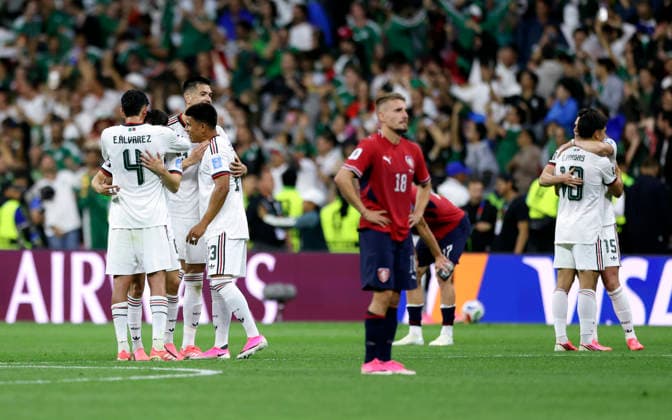 (260625) -- MEXICO CITY, June 25, 2026 -- Michal Sadilek (C) of the Czech Republic looks on as players of Mexico celebrate victory after a group A match between the Czech Republic and Mexico at the 2026 FIFA World Cup, WM, Weltmeisterschaft, Fussball at Mexico City Stadium in Mexico City, Mexico, June 24, 2026. (Photo by Xinhua) (SP)MEXICO-MEXICO CITY-FOOTBALL-FIFA WORLD CUP-GROUP A-CZE VS MEX FranciscoxCanedo 