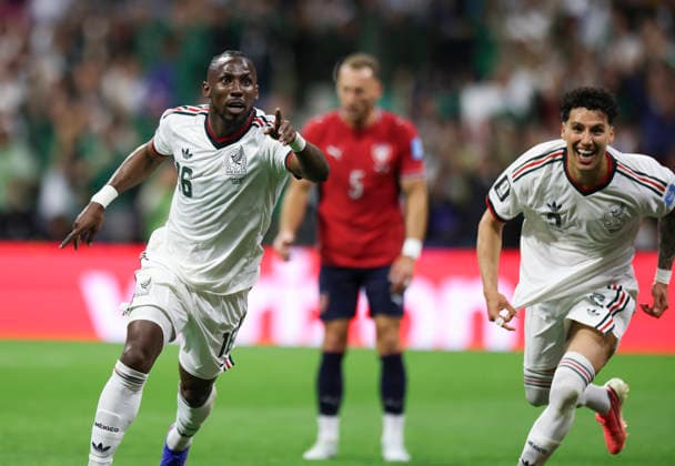 (260625) -- MEXICO CITY, June 25, 2026 -- Julian Quinones (L) of Mexico celebrates his goal during a group A match between the Czech Republic and Mexico at the 2026 FIFA World Cup, WM, Weltmeisterschaft, Fussball at Mexico City Stadium in Mexico City, Mexico, June 24, 2026. (Photo by Xinhua) (SP)MEXICO-MEXICO CITY-FOOTBALL-FIFA WORLD CUP-GROUP A-CZE VS MEX FranciscoxCanedo 