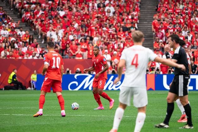 VANCOUVER, CANADA - JUNE 24: Manuel Akanji of Switzerland controls the ball during the FIFA World Cup, WM, Weltmeisterschaft, Fussball 2026 group stage match between Canada and Switzerland at BC Place Vancouver Stadium on June 24, 2026 in Vancouver, British Columbia, Canada.  Copyright: xAmyxElle SPPx Sportspressphoto_SPR176200