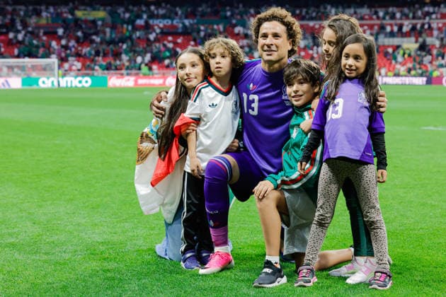 FIFA World Cup, WM, Weltmeisterschaft, Fussball 2026 CZECHIA VS MEXICO FIFA WORLD CUP 2026 CZECHIA VS MEXICO CZECHIA VS MEXICO 24062026 MEXICO CITY, MEXICO Action photo of Guillermo Ochoa (No. 13) after of Mexico, with his kids af Group A game of the FIFA World Cup 2026, held at the Estadio Ciudad de Mexico of Mexico City. Foto de accion de Guillermo Ochoa (No 13) de Mexico, con sus hijos, luego del juego del Grupo A de la Copa del Mundo 2026 de la FIFA, celebrado en el Estadio Ciudad de MÃ xico de la Ciudad de MÃ xico. PHOTO BY IMAGENSHOP AGENCIA FOTOGRAFICA MEXICO CITY MEXICO CITY MEXICO *** FIFA WORLD CUP 2026 CZECHIA VS MEXICO FIFA WORLD CUP 2026 CZECHIA VS MEXICO CZECHIA VS MEXICO 06 24 2026 MEXICO CITY, MEXICO Action photo of Guillermo Ochoa, No. 13 for Mexico, with his children after a Group A match of the 2026 FIFA World Cup, held at the Estadio Ciudad de México in Mexico City Action photo of Guillermo Ochoa, No. 13 for Mexico, with his children, after the Group A match of the 2026 FIFA World Cup, held at the Estadio Ciudad de México in Mexico City. PHOTO BY IMAGENSHOP PHOTO AGENCY MEXICO CITY MEXICO CITY MEXICO Copyright: xJorgexReyesx