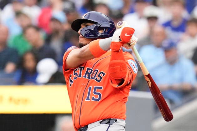 June 24, 2026, Toronto, On, CAN: Houston Astros Isaac Paredes (15) hits an RBI double against the Toronto Blue Jays during first inning MLB, Baseball Herren, USA baseball action in Toronto on Wednesday, June 24, 2026. Canada News - June 24, 2026  - ZUMAc35_ 20260624_zaf_c35_305 Copyright: xChrisxYoungx