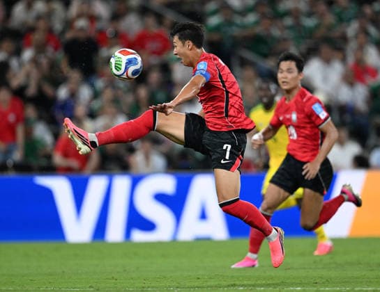 (260625) -- MONTERREY, June 25, 2026 -- Son Heung-min (L) of South Korea competes during a group A match between South Africa and South Korea at the 2026 FIFA World Cup, WM, Weltmeisterschaft, Fussball at Estadio Monterrey in Monterrey, Mexico, on June 24, 2026. ) (SP)MEXICO-MONTERREY-FOOTBALL-FIFA WORLD CUP-GROUP A-RSA VS KOR WuxWei 