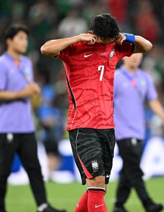(260625) -- MONTERREY, June 25, 2026 -- Son Heung-min of South Korea reacts after a group A match between South Africa and South Korea at the 2026 FIFA World Cup, WM, Weltmeisterschaft, Fussball at Estadio Monterrey in Monterrey, Mexico, on June 24, 2026. ) (SP)MEXICO-MONTERREY-FOOTBALL-FIFA WORLD CUP-GROUP A-RSA VS KOR WuxWei 