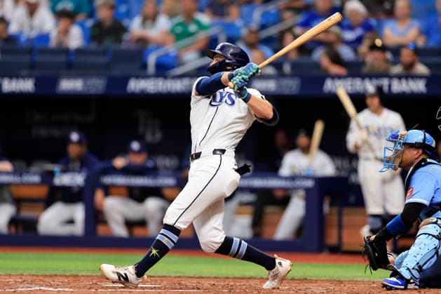 June 24, 2026, St. Petersburg, Florida, USA: Tampa Bay Rays second baseman Ben Williamson (15) flies out to Kansas City Royals right fielder John Rave (16) during an MLB, Baseball Herren, USA game on June 24, 2026 at Tropicana Field. The Rays beat the Royals 5-3. MLB 2026: Tampa Bay Rays 5 : 3 Kansas City Royals  - ZUMAh180 20260624_zsp_h180_084 Copyright: xKimxHukarix
