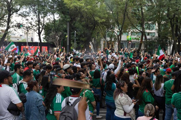 June 24, 2026, Mexico City, Mexico: Supporters of the Mexican national team, Nationalteam gathered around the Angel of Independence in Mexico City to watch the 2026 FIFA World Cup, WM, Weltmeisterschaft, Fussball match between Mexico and Czechia on a giant screen. At the same time, relatives of missing persons and search collectives held a soccer match for memory and against forgetting at the Roundabout of the Disappeared to raise awareness about the crisis of missing persons in Mexico. Mexico City Mexico - ZUMAl178 0859970615st Copyright: xCristianxLeyvax