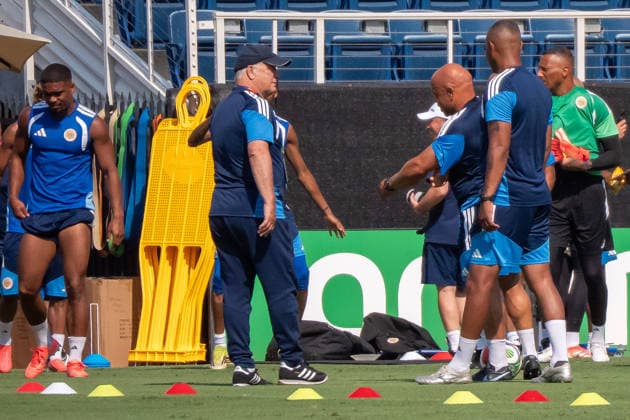 June 24, 2026, Boca Raton, Fl, USA: CuraoÂßao players and staff gather during the teamÃ¢â‚¬â ¢s MDÃ¢â‚¬˜1 session ahead of their match against Ivory Coast in Philadelphia. Boca Raton USA - ZUMAc343 0859956003st Copyright: xChrisxBeckettx