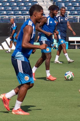 June 24, 2026, Boca Raton, Fl, USA: CuraoÂßao players jog during the teamÃ¢â‚¬â ¢s MDÃ¢â‚¬˜1 training session ahead of their match against Ivory Coast in Philadelphia. Boca Raton USA - ZUMAc343 0859956048st Copyright: xChrisxBeckettx
