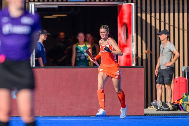 WAVER, 24-06-2026, Belfius Hockey Arena, FIH Hockey Pro League Women, Season 2025-2026. Guusje Moes entering the pitch before the match Australia - Netherlands (women). Australia - Netherlands (women)  x204636451x Copyright: