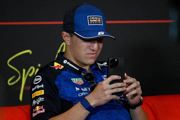 25.06.2026, xsvx, Motorsport FIA Formel 1, Grand Prix von Österreich v.l. Isack Hadjar (Oracle Red Bull Racing) Startnummer 06 auf der Pressekonferenz (FIA REGULATIONS PROHIBIT ANY USE OF PHOTOGRAPHS as IMAGE SEQUENCES and or QUASI-VIDEO) Zeltweg-Spielberg *** June 25, 2026, xsvx, Motorsport FIA Formula 1, Austrian Grand Prix: Isack Hadjar of Oracle Red Bull Racing, car number 06, at the press conference. FIA REGULATIONS PROHIBIT ANY USE OF PHOTOGRAPHS AS IMAGE SEQUENCES AND OR QUASI-VIDEO. Zeltweg, Spielberg