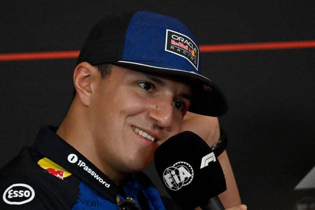25.06.2026, xsvx, Motorsport FIA Formel 1, Grand Prix von Österreich v.l. Isack Hadjar (Oracle Red Bull Racing) Startnummer 06 auf der Pressekonferenz (FIA REGULATIONS PROHIBIT ANY USE OF PHOTOGRAPHS as IMAGE SEQUENCES and or QUASI-VIDEO) Zeltweg-Spielberg *** June 25, 2026, xsvx, Motorsport FIA Formula 1, Austrian Grand Prix: Isack Hadjar of Oracle Red Bull Racing, car number 06, at the press conference. FIA REGULATIONS PROHIBIT ANY USE OF PHOTOGRAPHS AS IMAGE SEQUENCES AND OR QUASI-VIDEO. Zeltweg, Spielberg