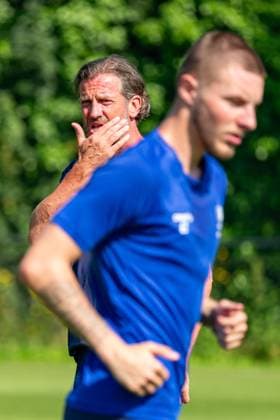 Gent s head coach Rik De Mil pictured during a training session of Belgian first division soccer team KAA Gent, on Thursday 25 June 2026 in Gent, in preparation of the upcoming 2026-2027 Belgian first division soccer season. KURTxDESPLENTER  x179232050x