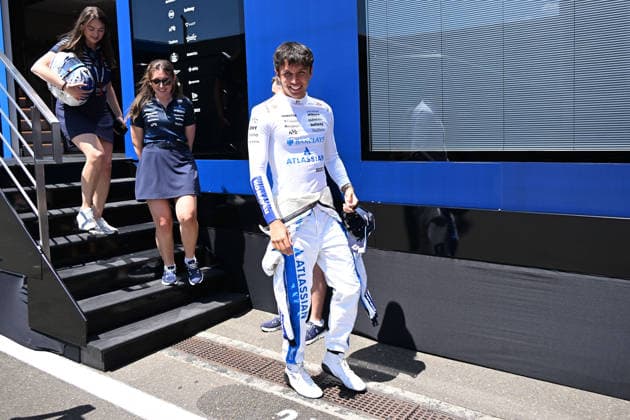 25.06.2026, xsvx, Motorsport FIA Formel 1, Grand Prix von Österreich v.l. Alexander Albon (Williams Racing) Startnummer 23 (FIA REGULATIONS PROHIBIT ANY USE OF PHOTOGRAPHS as IMAGE SEQUENCES and or QUASI-VIDEO) Zeltweg-Spielberg *** June 25, 2026, xsvx, Motorsport FIA Formula 1, Austrian Grand Prix, Alexander Albon, Williams Racing, car number 23. FIA regulations prohibit any use of photographs as image sequences and or quasi-video. Zeltweg, Spielberg