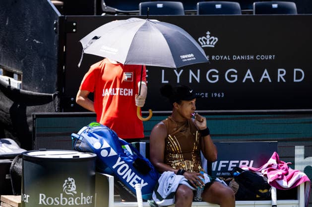 BAD HOMBURG, GERMANY - JUNE 25: Naomi Osaka (JPN) cooling during a break, Energy Gel, during the Bad Homburg Open powered by Solarwatt Singles match between Naomi Osaka (JPN) vs Ekaterina Alexandrova at Kurpark Bad Homburg on June 25, 2026 in Bad Homburg, Germany. Hessen Germany Copyright: xSteffiexWunderlx